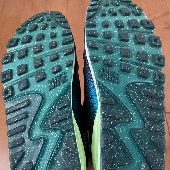 Nike air max hyperfuse. New. Bought it in Japan. Size 7.5 - Picture 4 of 4